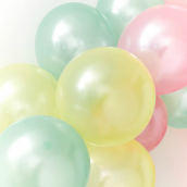Ballons nacrés pastel