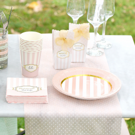 Assiettes rayures bord pois rose et or